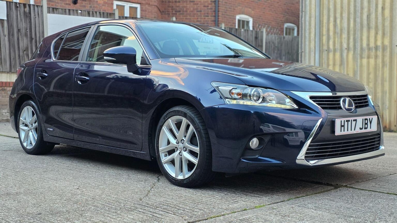 Used Lexus CT 2017 for sale - 78139402: Photo 5