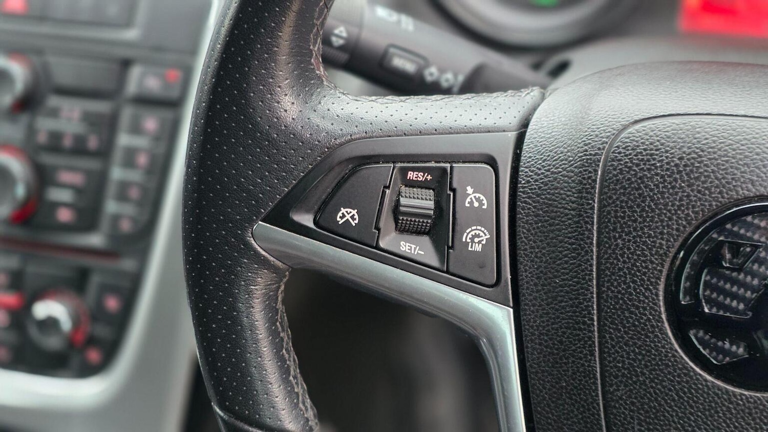 Used Vauxhall Astra 2015 for sale - 78045591: Photo 21