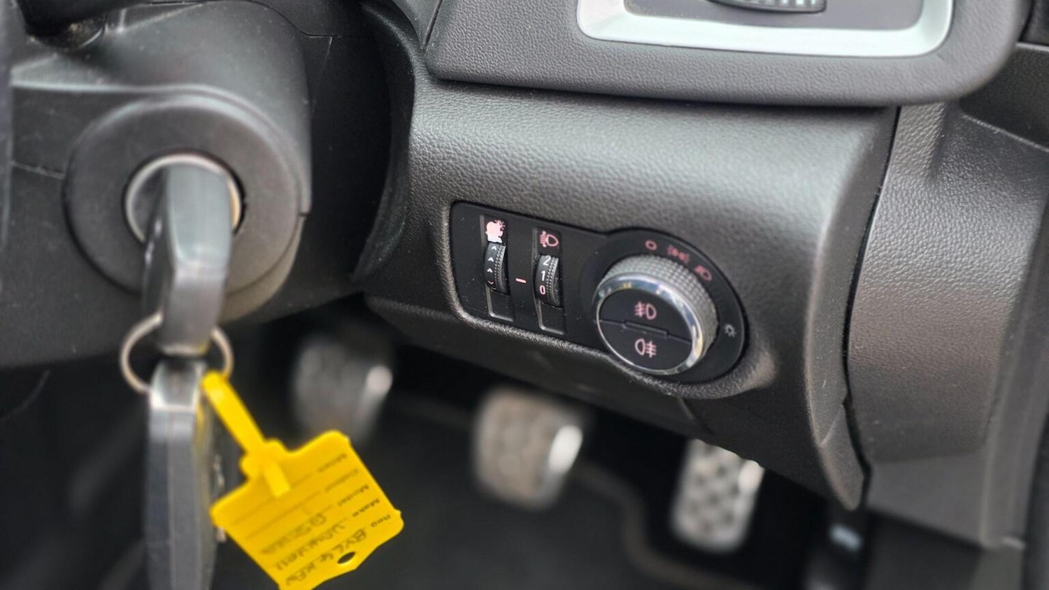 Used Vauxhall Astra 2015 for sale - 78045591: Photo 23