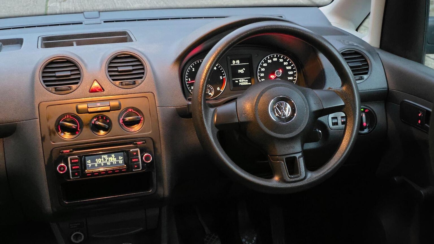 Used Volkswagen Caddy Maxi 2013 for sale - 78139389: Photo 14