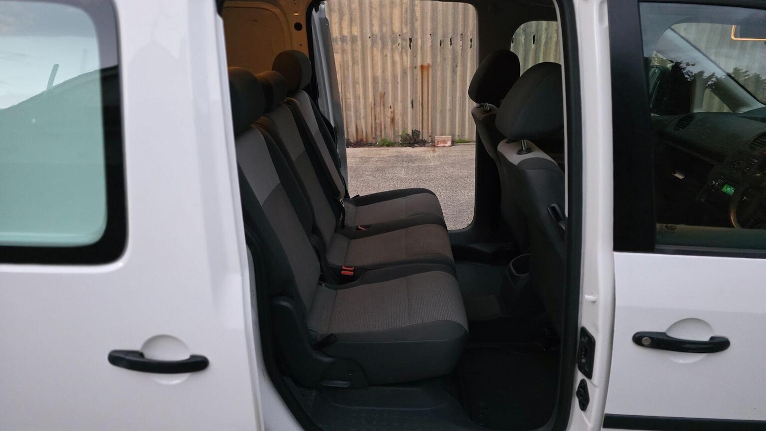 Used Volkswagen Caddy Maxi 2013 for sale - 78139389: Photo 18