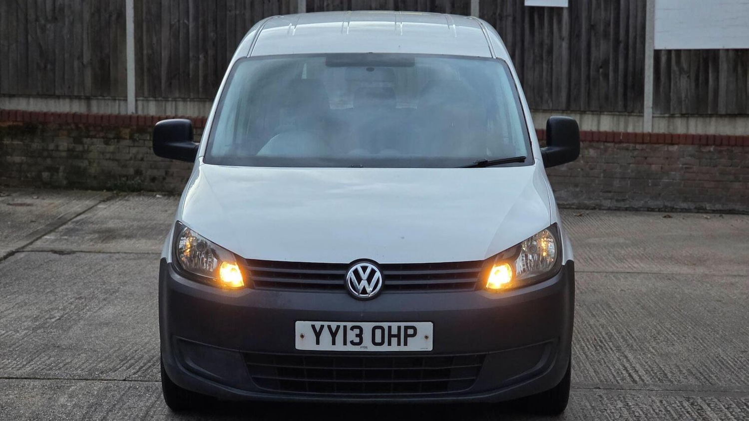 Used Volkswagen Caddy Maxi 2013 for sale - 78139389: Photo 2
