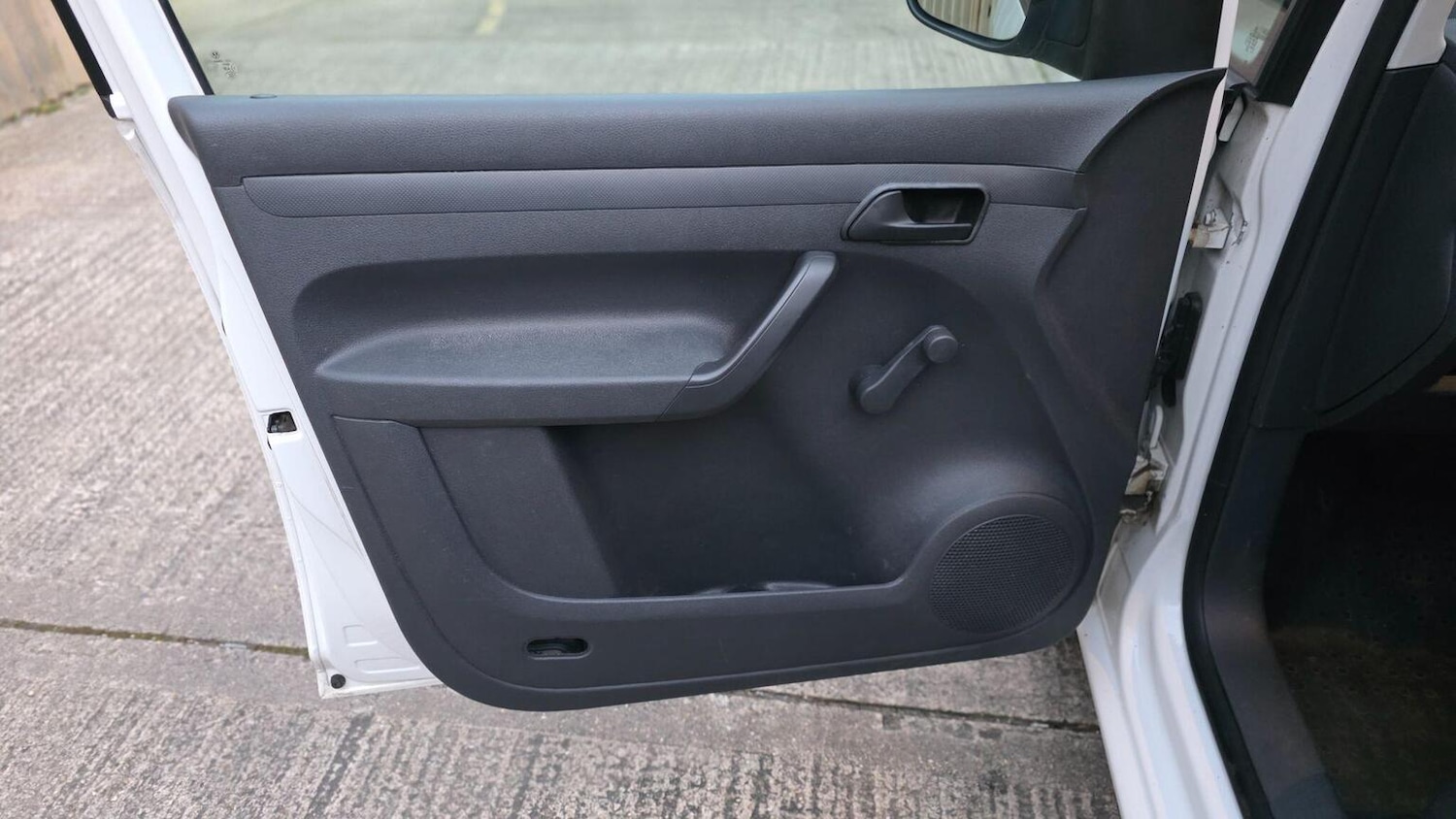 Used Volkswagen Caddy Maxi 2013 for sale - 78139389: Photo 32