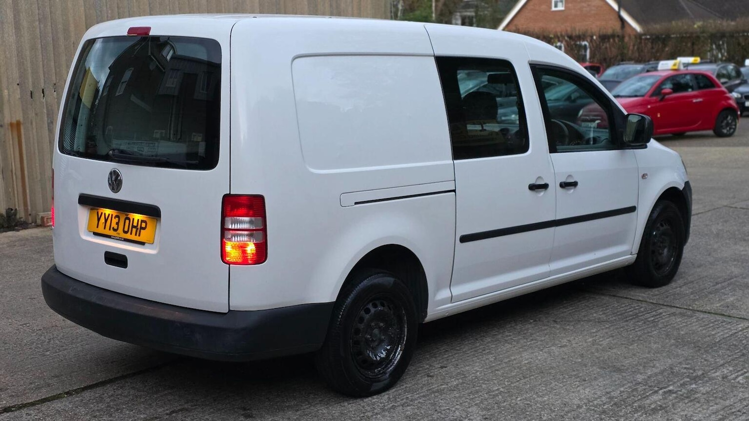 Used Volkswagen Caddy Maxi 2013 for sale - 78139389: Photo 4