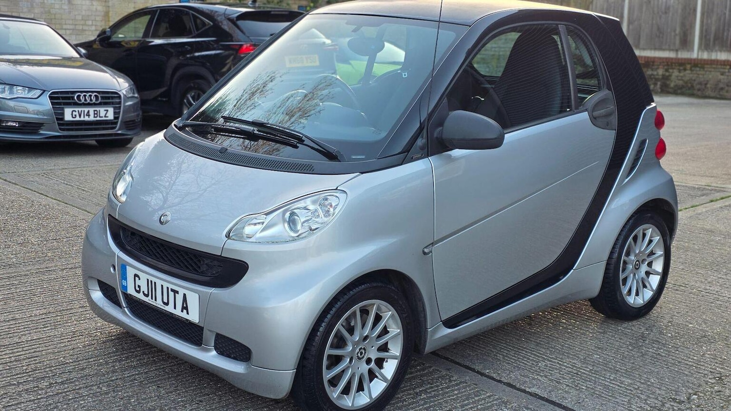 Used smart fortwo 2011 for sale - 77915659: Photo 10