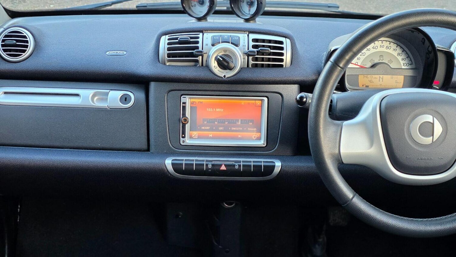 Used smart fortwo 2011 for sale - 77915659: Photo 28