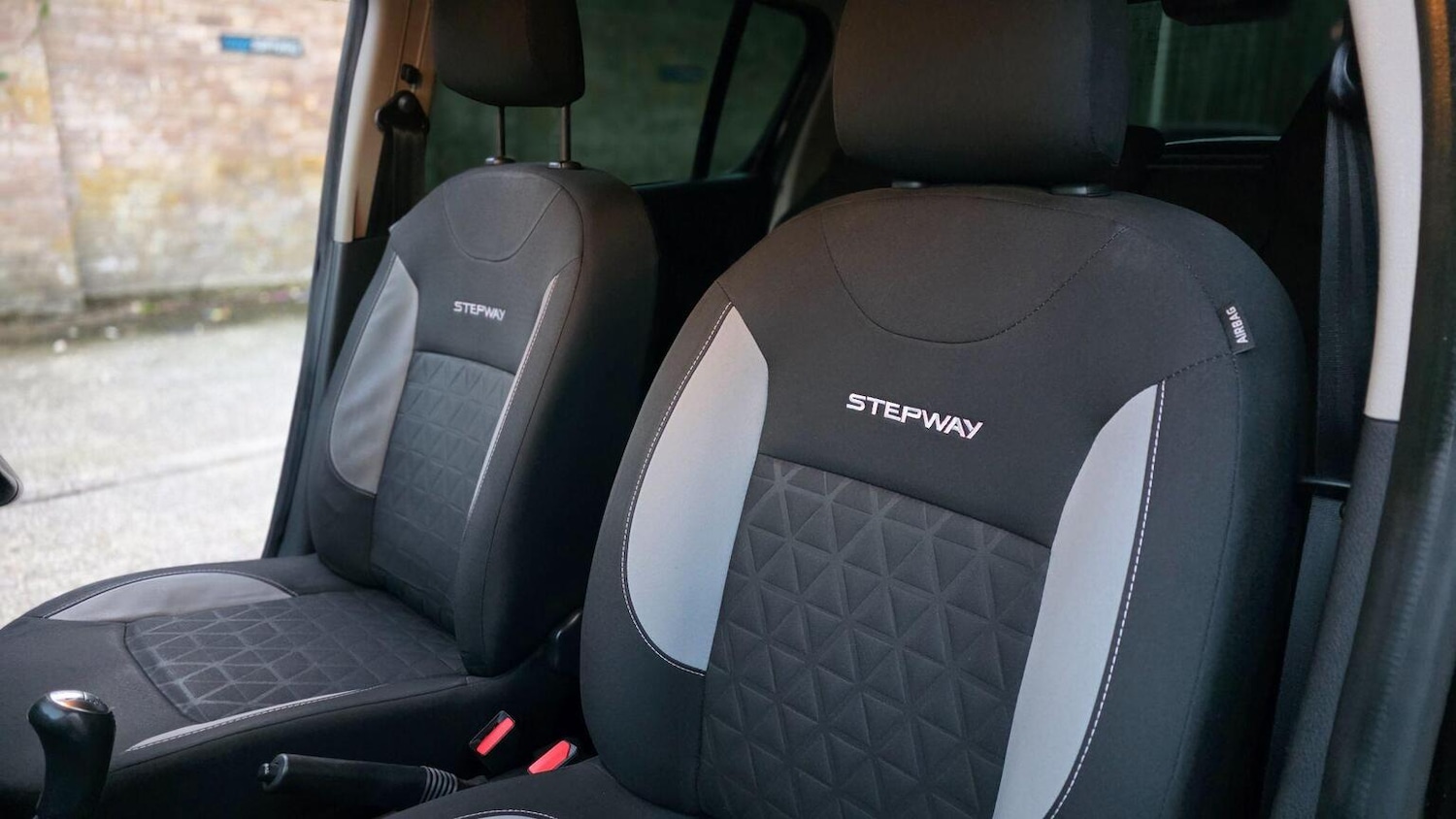 Used Dacia Sandero Stepway 2014 for sale - 77636926: Photo 25