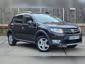 Used Dacia Sandero Stepway 2014 for sale - 77636926: Photo