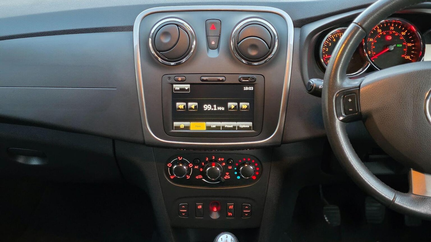 Used Dacia Sandero Stepway 2014 for sale - 77636926: Photo 34