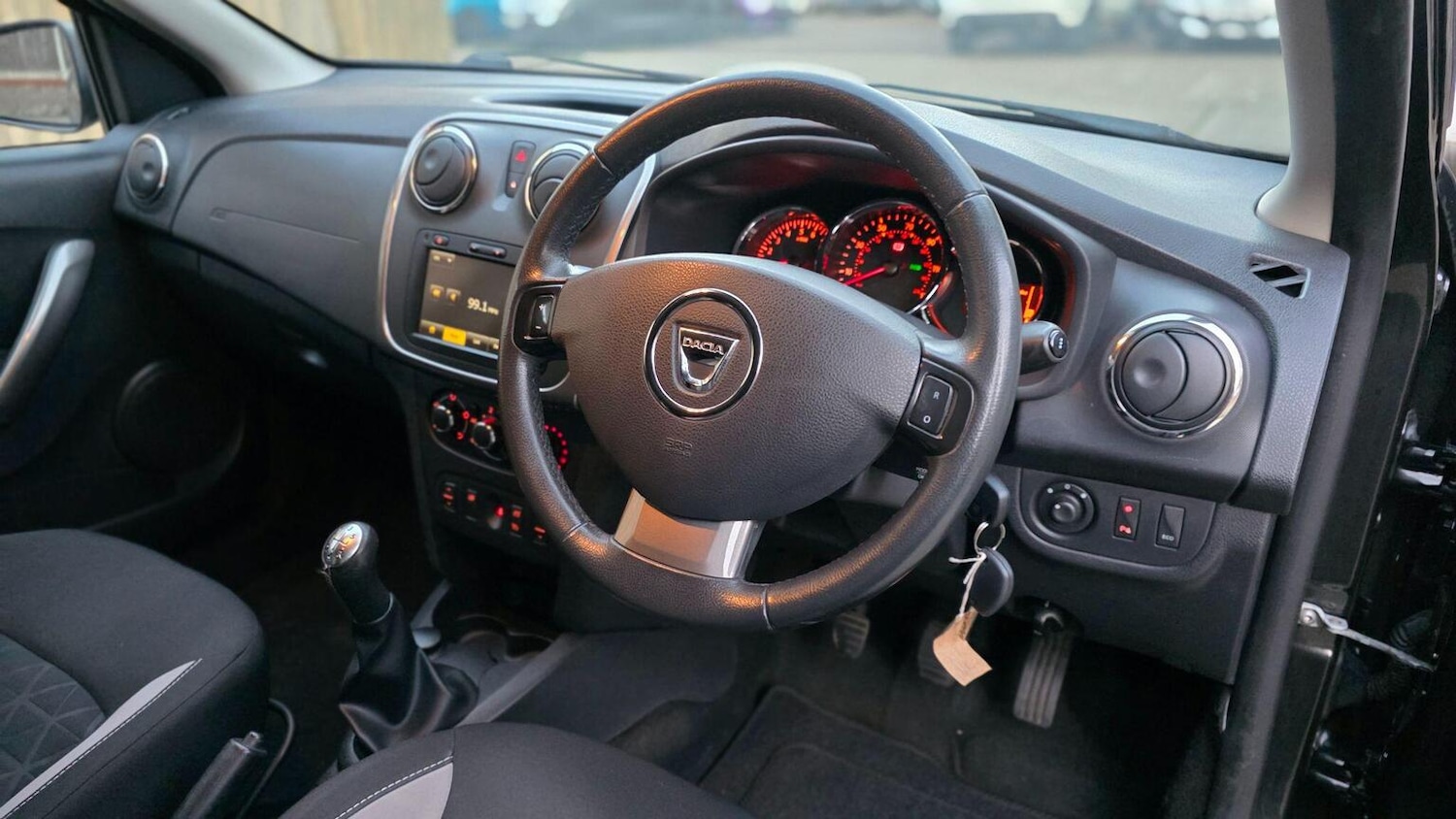 Used Dacia Sandero Stepway 2014 for sale - 77636926: Photo 43