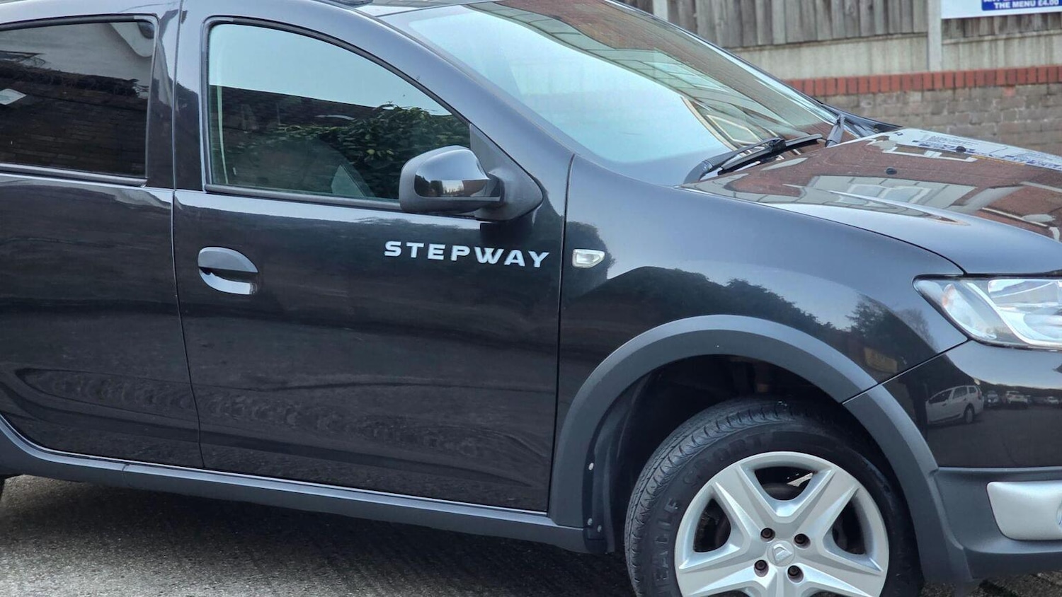 Used Dacia Sandero Stepway 2014 for sale - 77636926: Photo 67