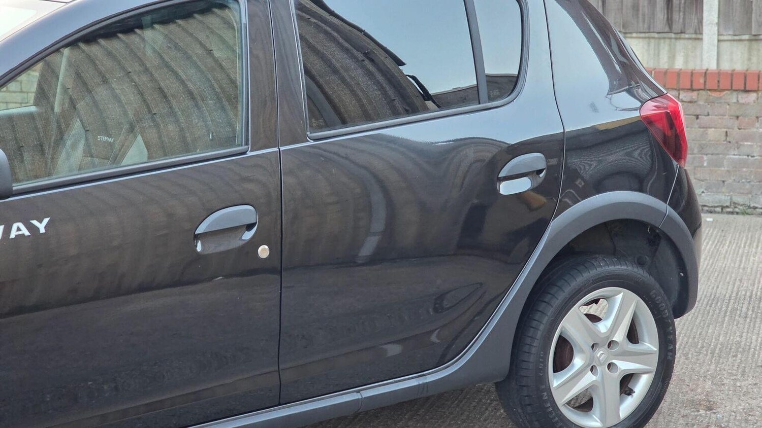 Used Dacia Sandero Stepway 2014 for sale - 77636926: Photo 72