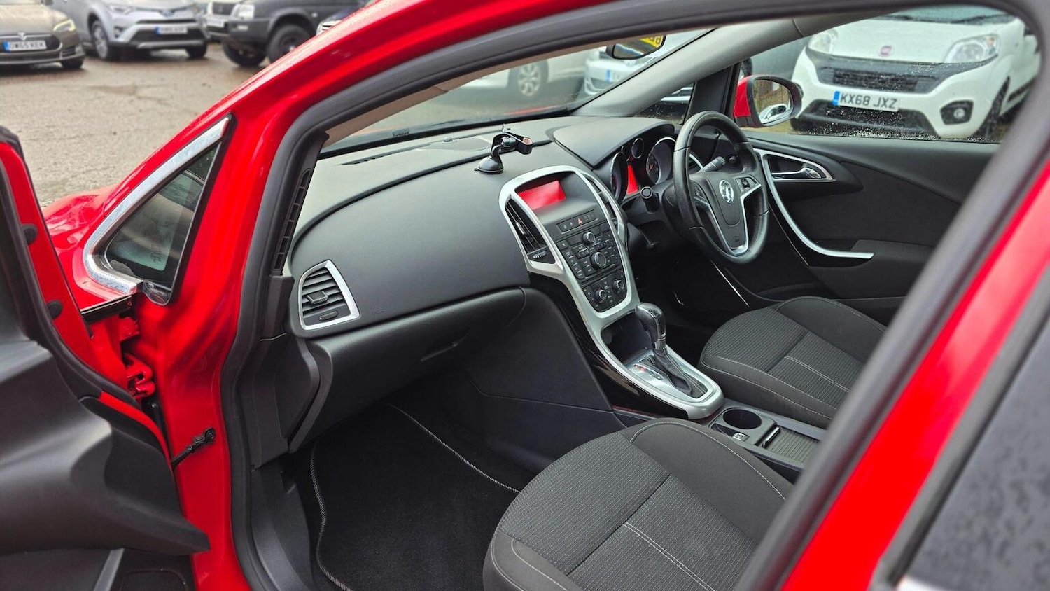 Used Vauxhall Astra 2012 for sale - 77201343: Photo 11