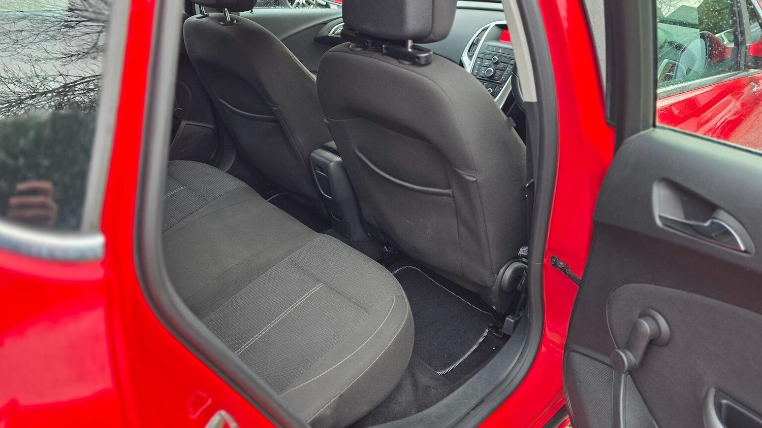 Used Vauxhall Astra 2012 for sale - 77201343: Photo 28