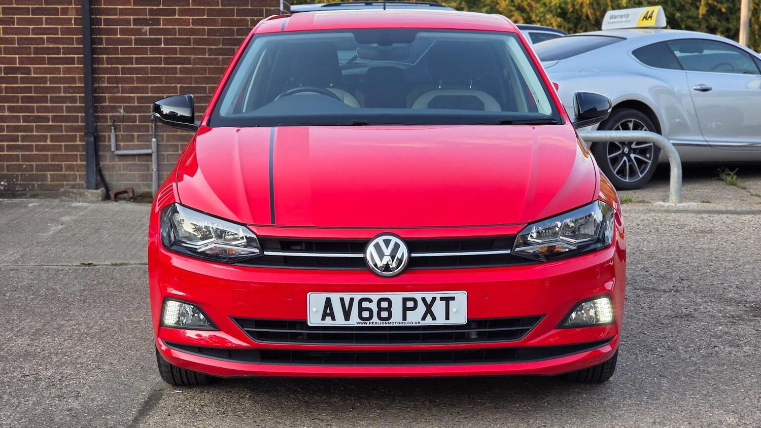 Used Volkswagen Polo 2018 for sale - 76793903: Photo 2