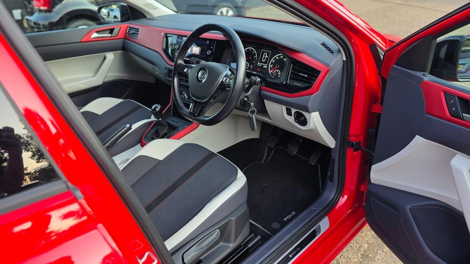 Used Volkswagen Polo 2018 for sale - 76793903: Photo 33