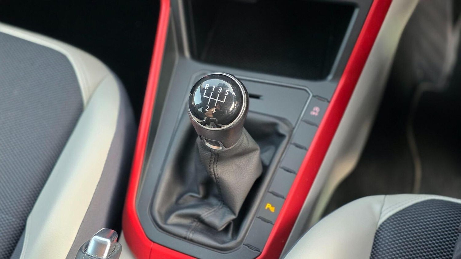 Used Volkswagen Polo 2018 for sale - 76793903: Photo 34