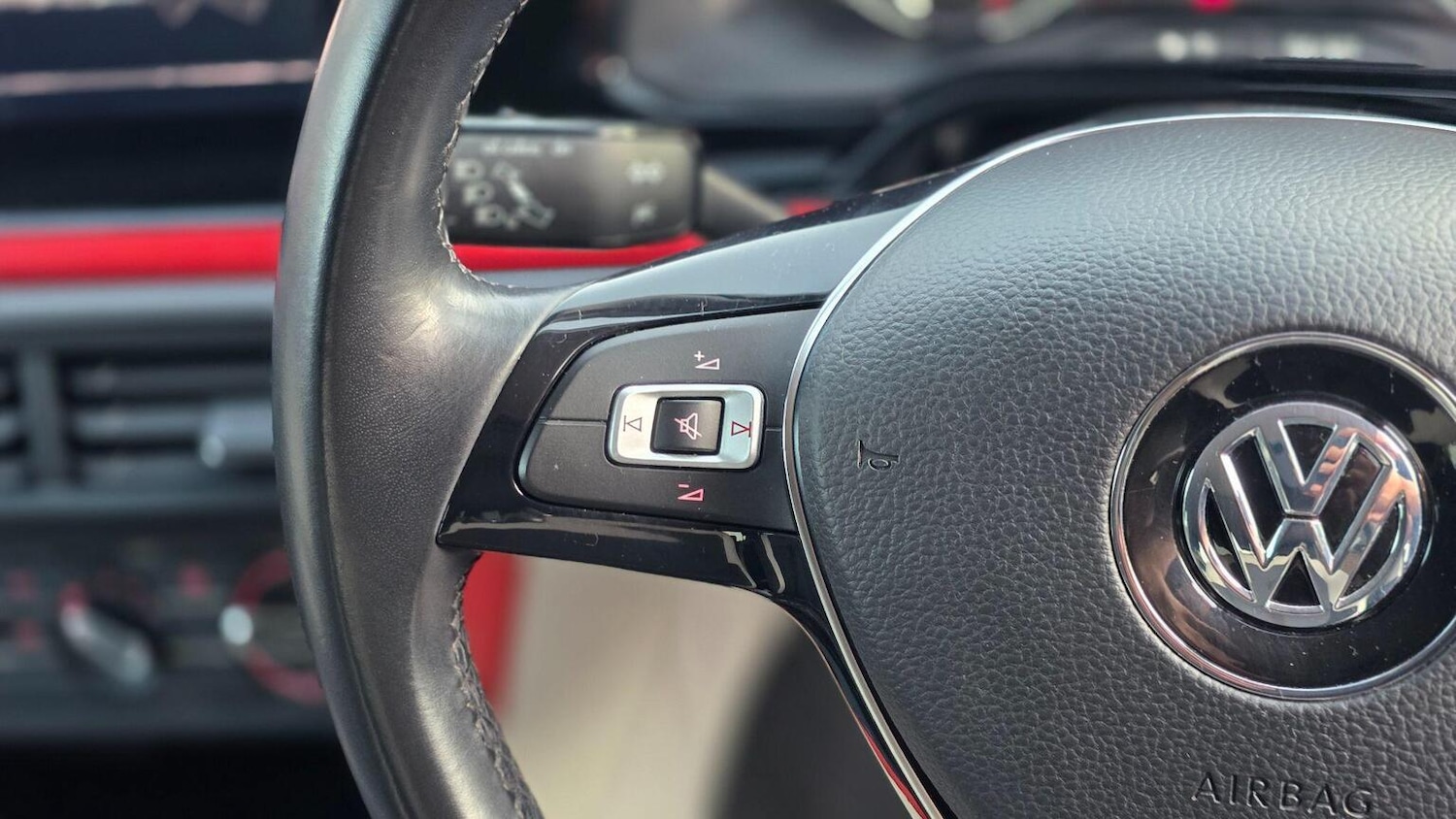 Used Volkswagen Polo 2018 for sale - 76793903: Photo 41