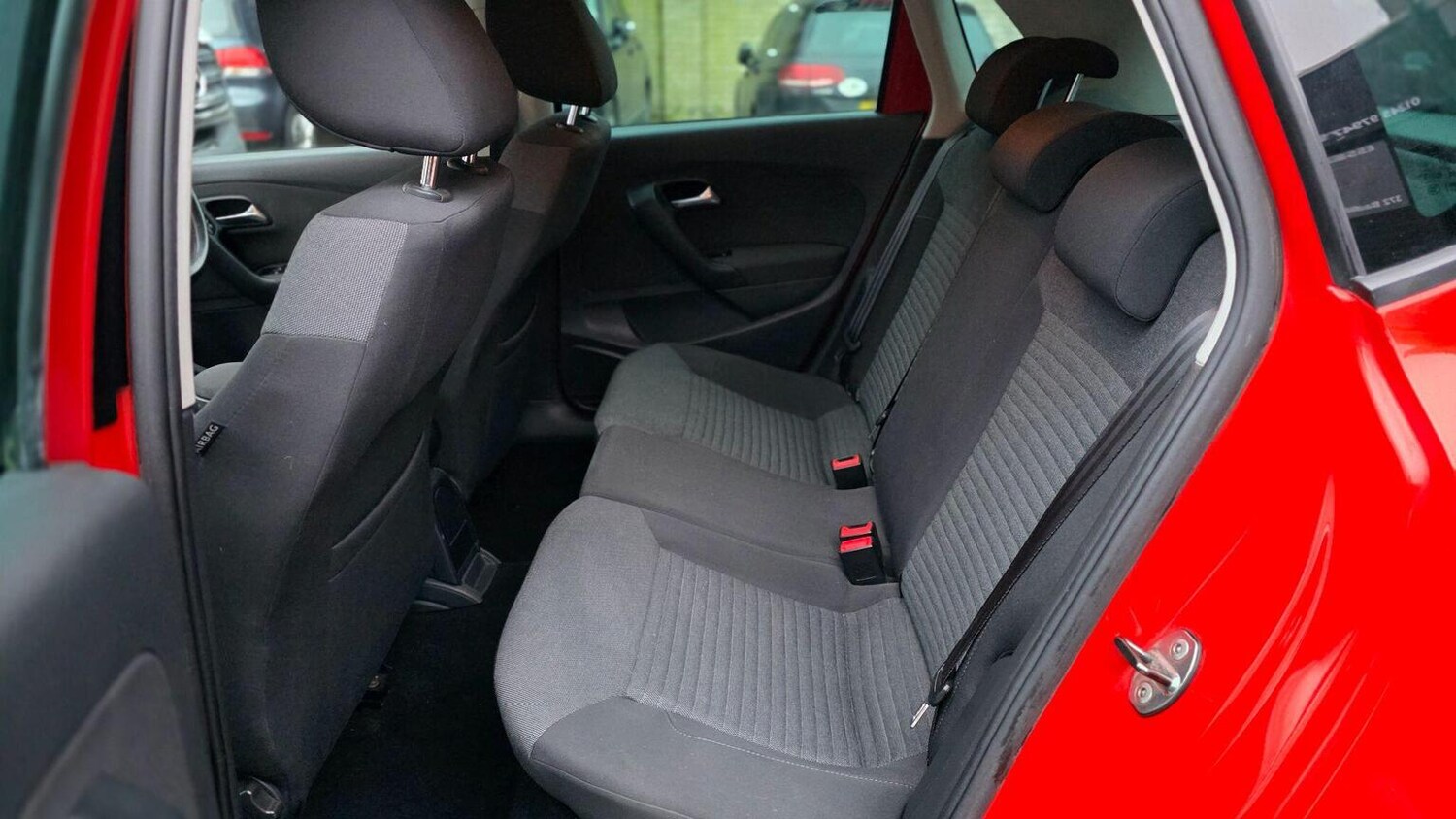 Used Volkswagen Polo 2010 for sale - 77516076: Photo 11