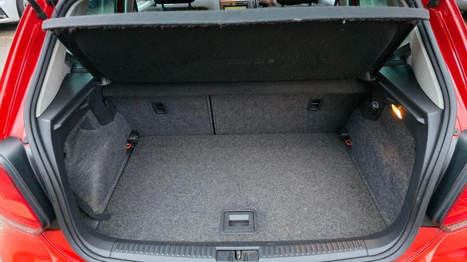 Used Volkswagen Polo 2010 for sale - 77516076: Photo 12