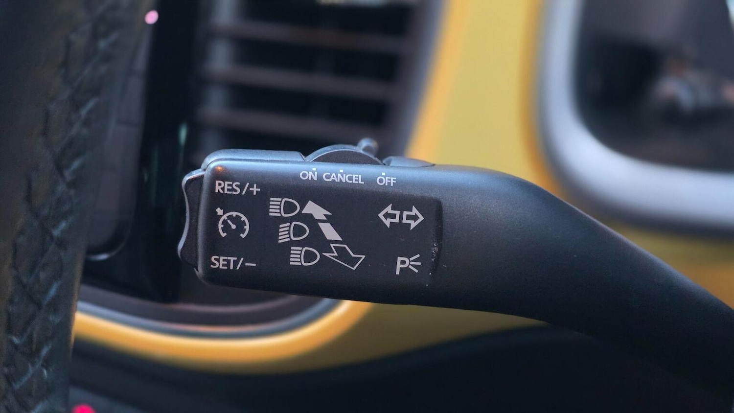 Used Volkswagen Beetle 2015 for sale - 77968665: Photo 26