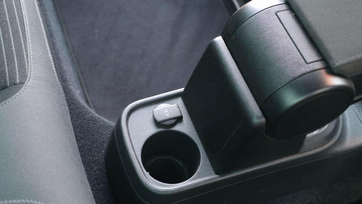 Used Volkswagen Beetle 2015 for sale - 77968665: Photo 35