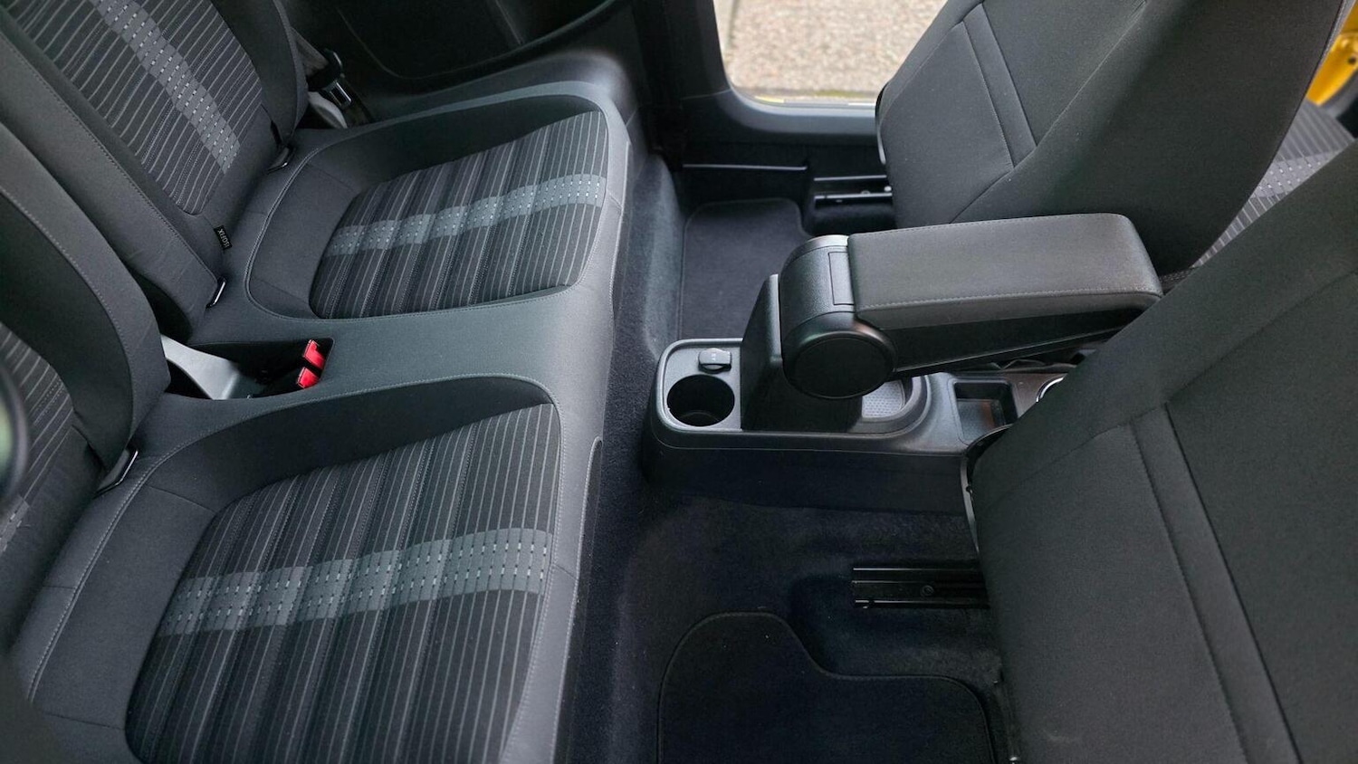 Used Volkswagen Beetle 2015 for sale - 77968665: Photo 36