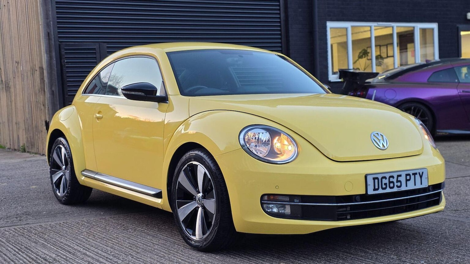 Used Volkswagen Beetle 2015 for sale - 77968665: Photo 4