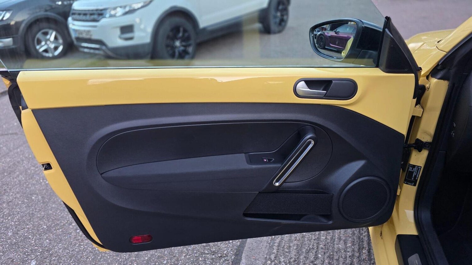 Used Volkswagen Beetle 2015 for sale - 77968665: Photo 44