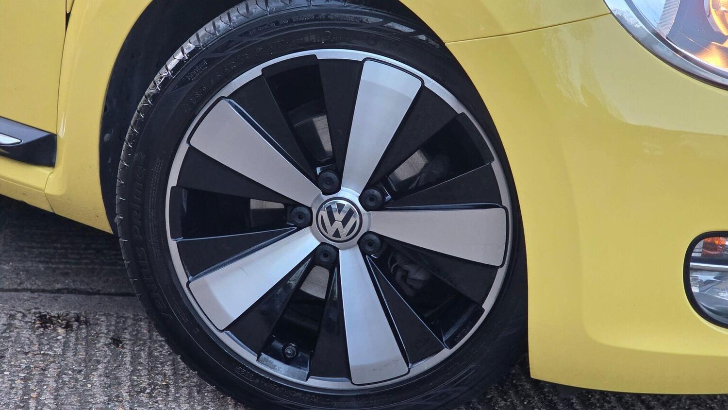 Used Volkswagen Beetle 2015 for sale - 77968665: Photo 71