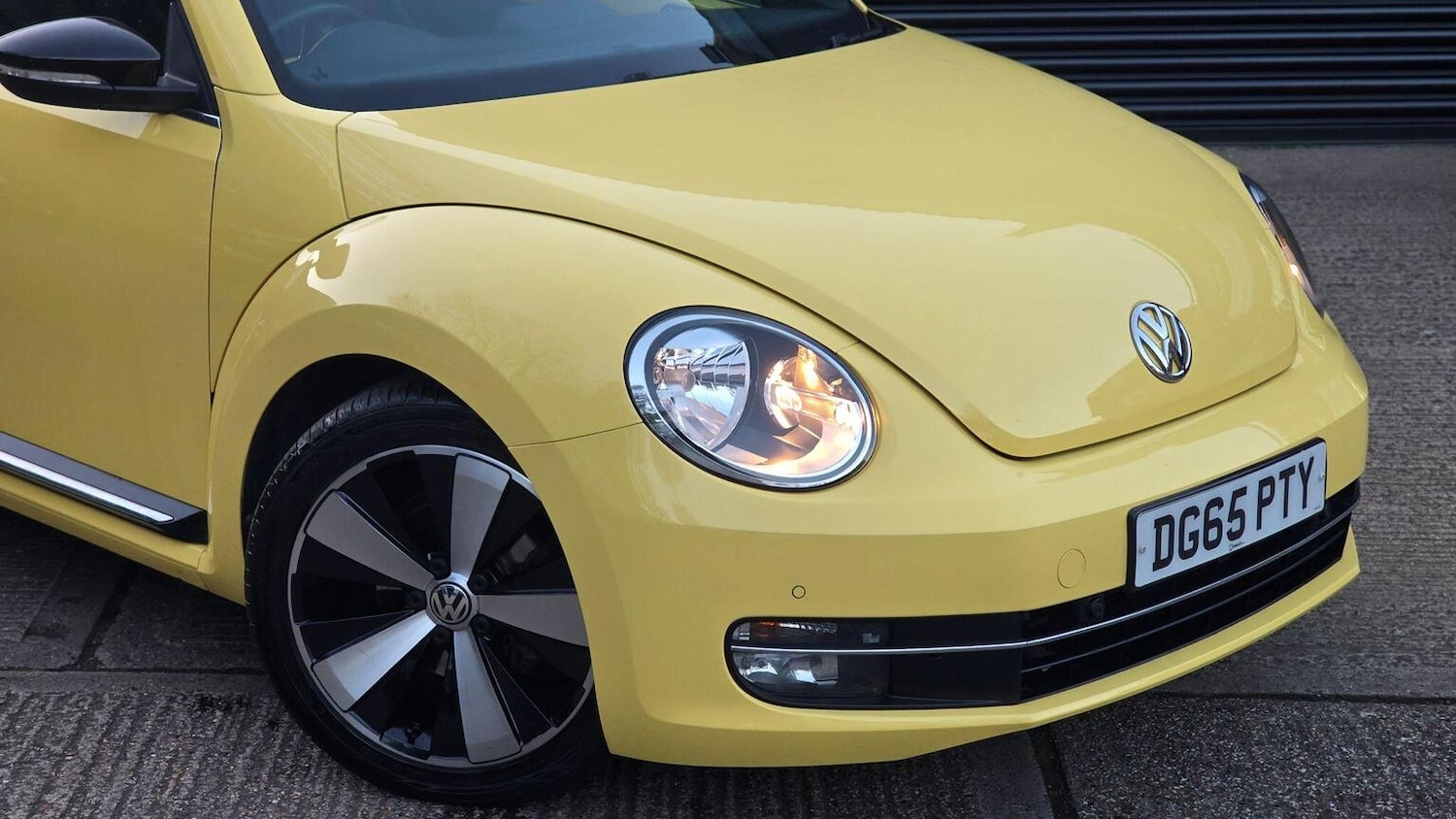 Used Volkswagen Beetle 2015 for sale - 77968665: Photo 78