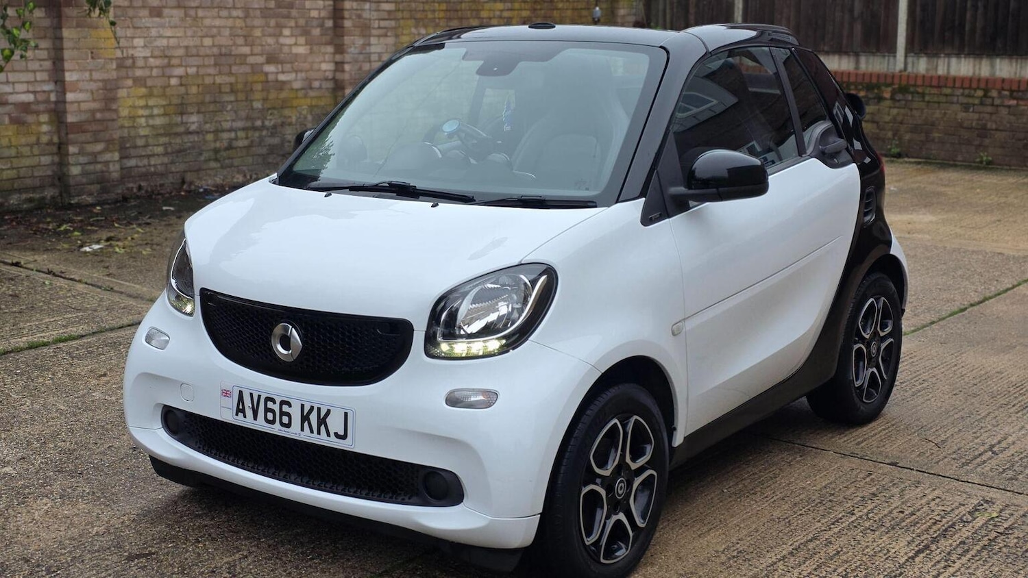 Used smart fortwo 2016 for sale - 76611398: Photo 11