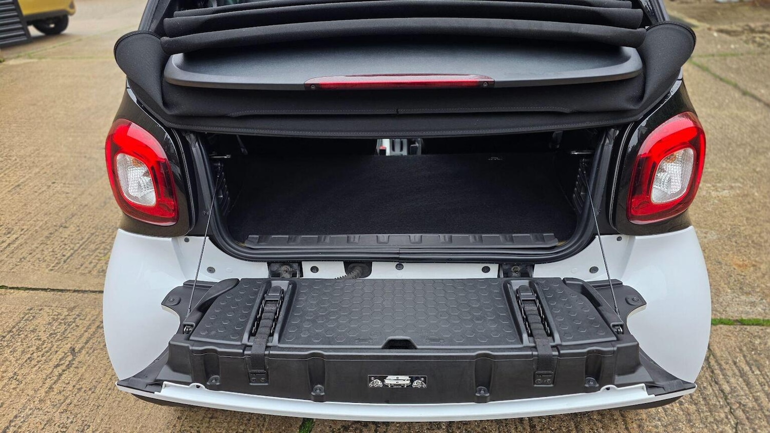 Used smart fortwo 2016 for sale - 76611398: Photo 15