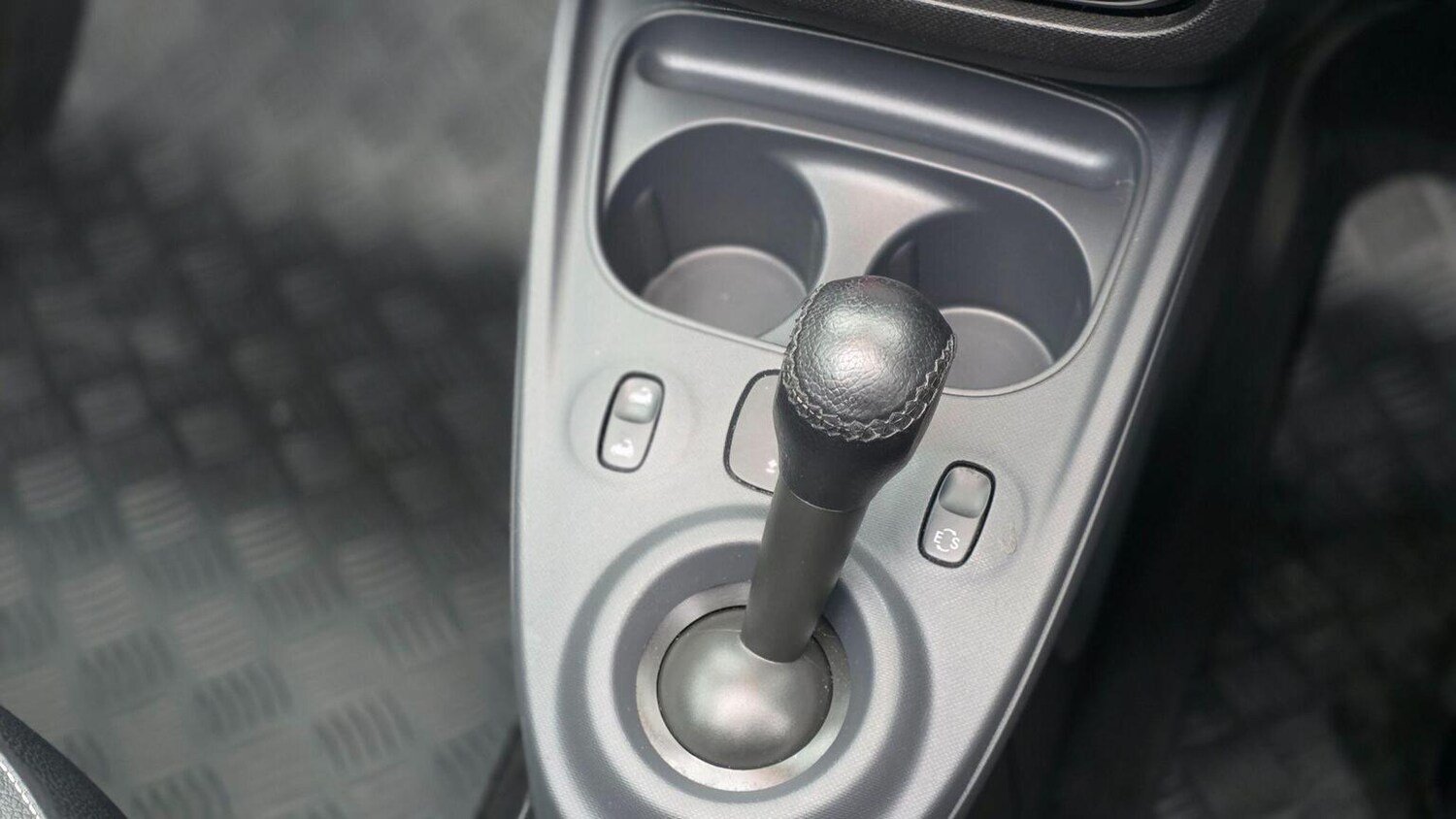 Used smart fortwo 2016 for sale - 76611398: Photo 19