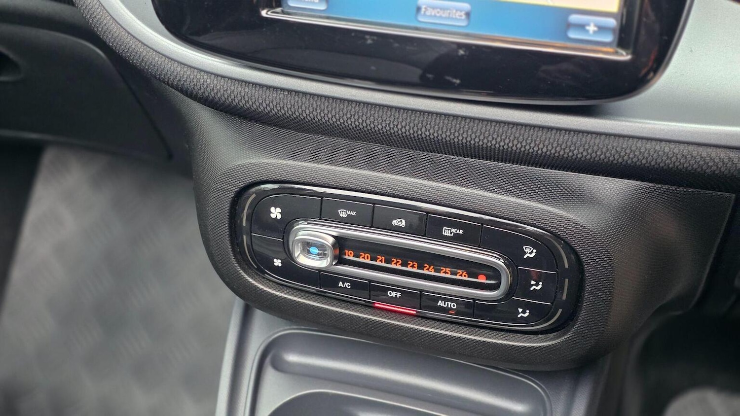 Used smart fortwo 2016 for sale - 76611398: Photo 22