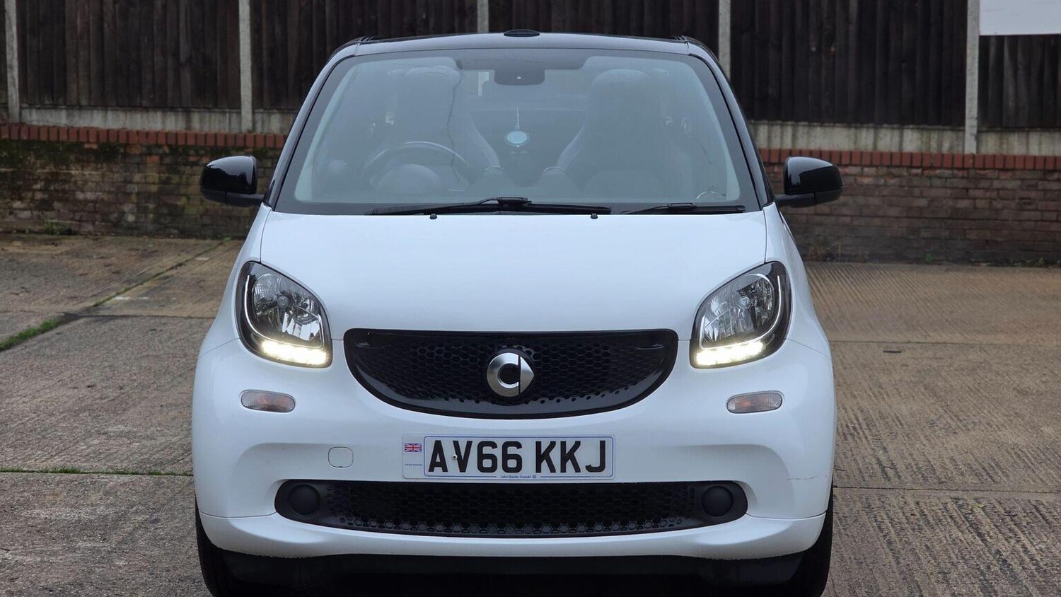 Used smart fortwo 2016 for sale - 76611398: Photo 3