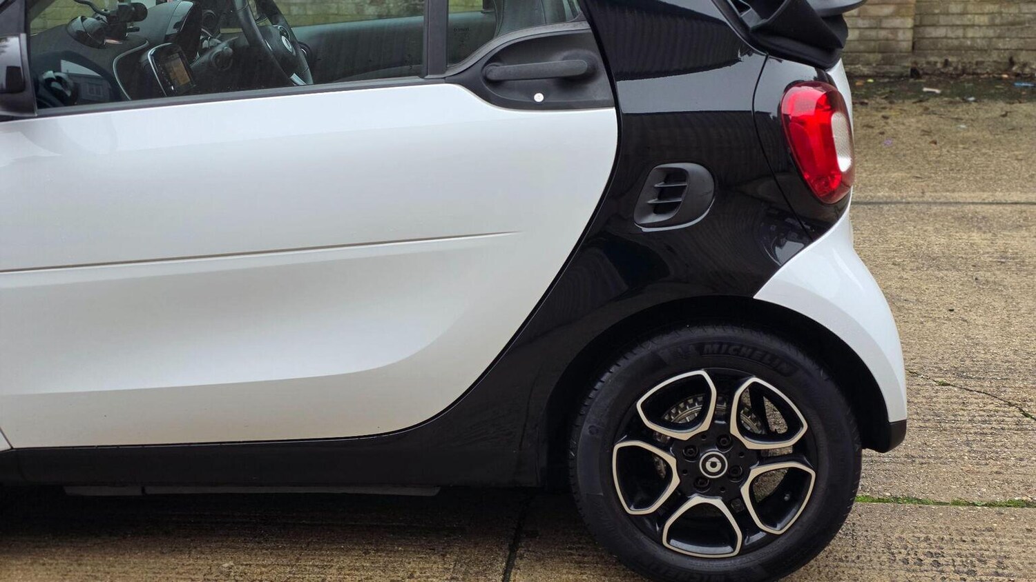 Used smart fortwo 2016 for sale - 76611398: Photo 41
