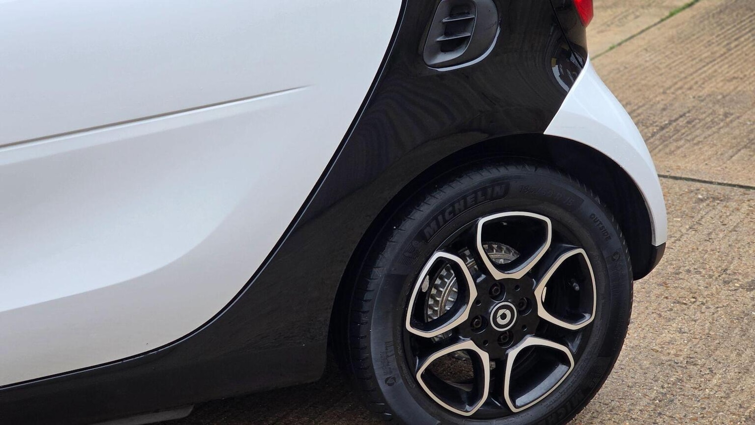 Used smart fortwo 2016 for sale - 76611398: Photo 47