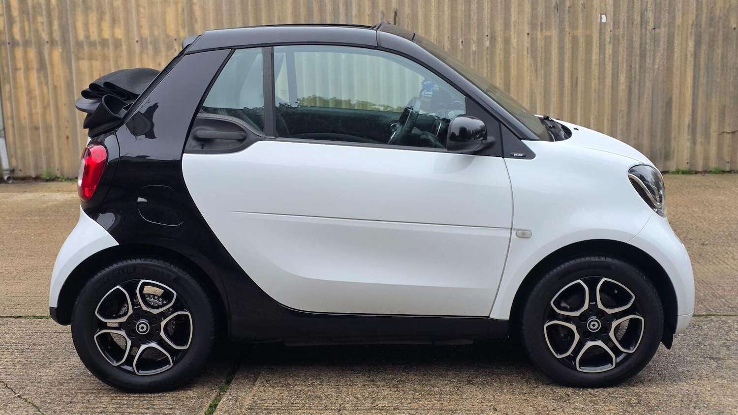 Used smart fortwo 2016 for sale - 76611398: Photo 5