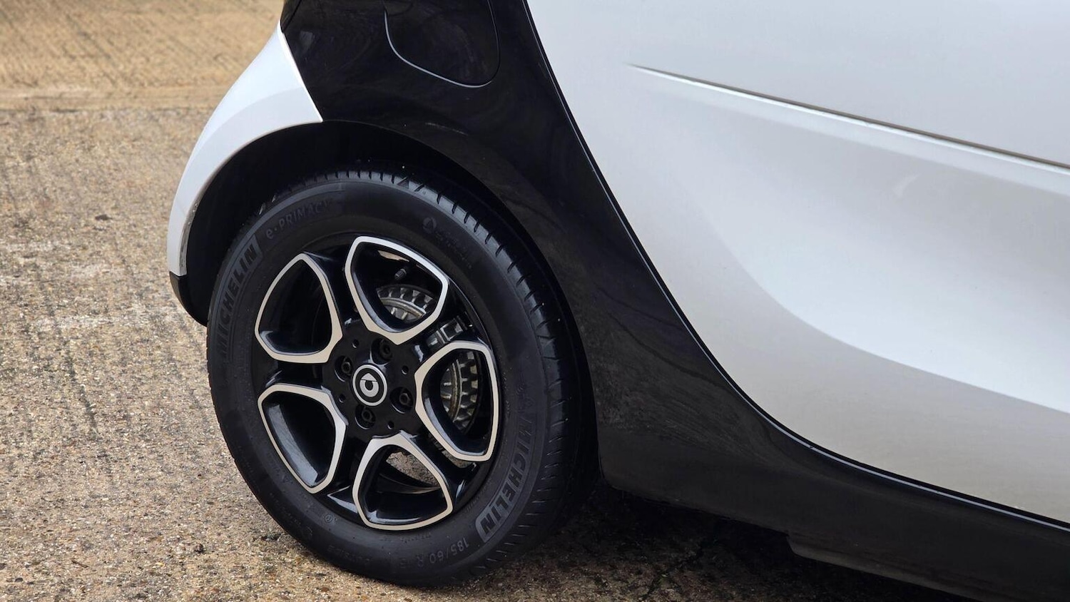 Used smart fortwo 2016 for sale - 76611398: Photo 58