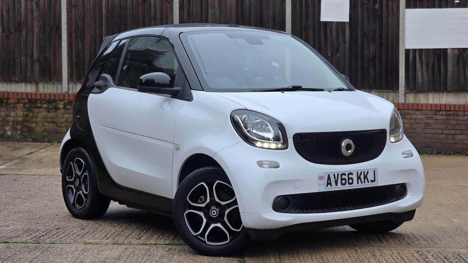 Used smart fortwo 2016 for sale - 76611398: Photo 67