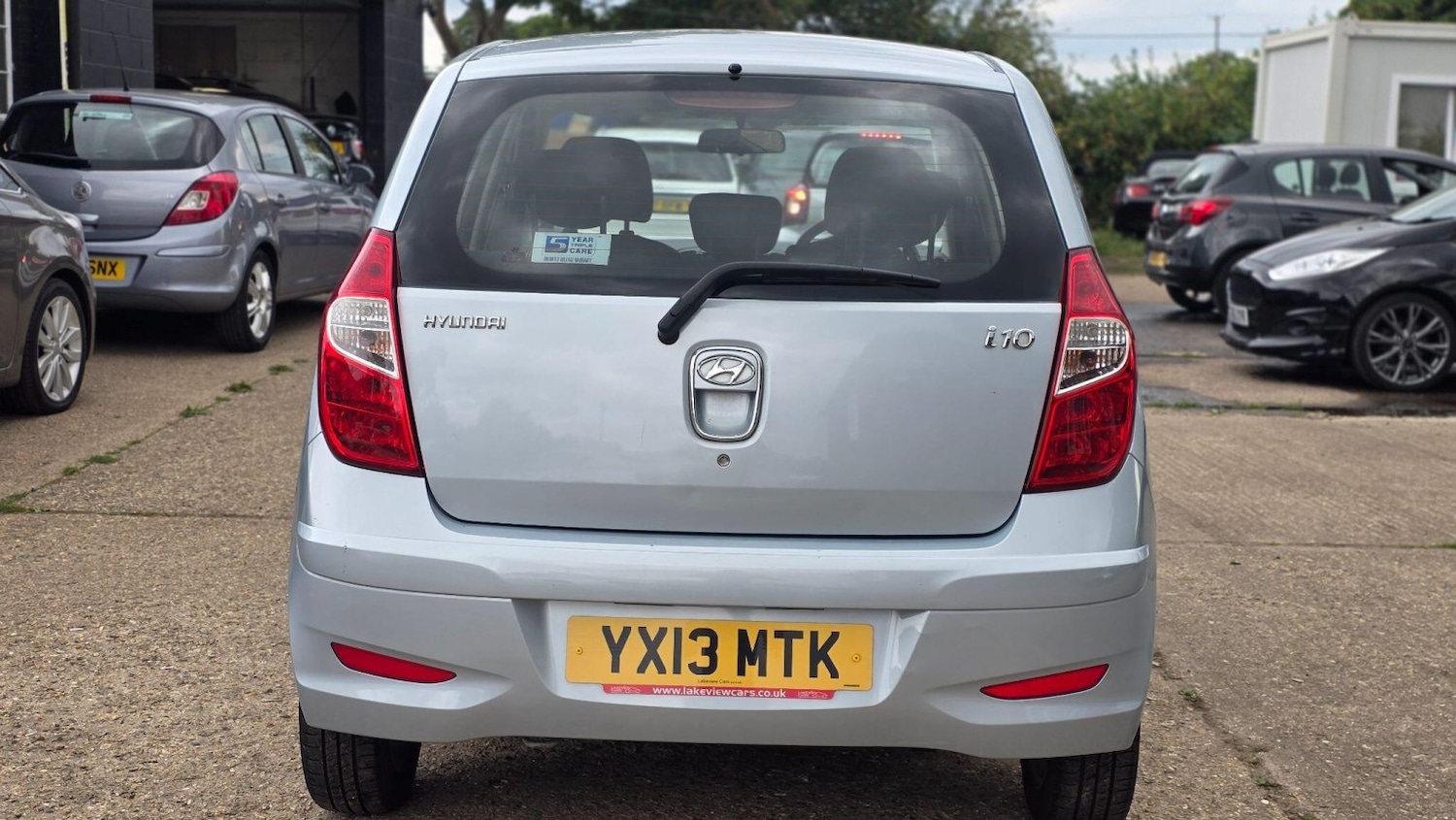 Vehicle 29