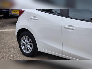 Used Mazda Mazda2 2016 for sale - 78285881: Photo