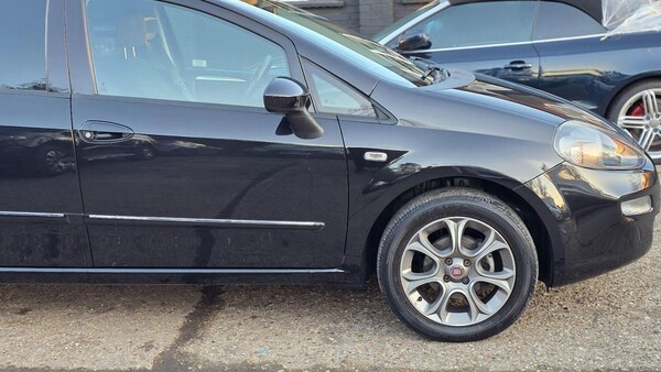 Used Fiat Punto 2015 for sale - 75664305: Photo 20