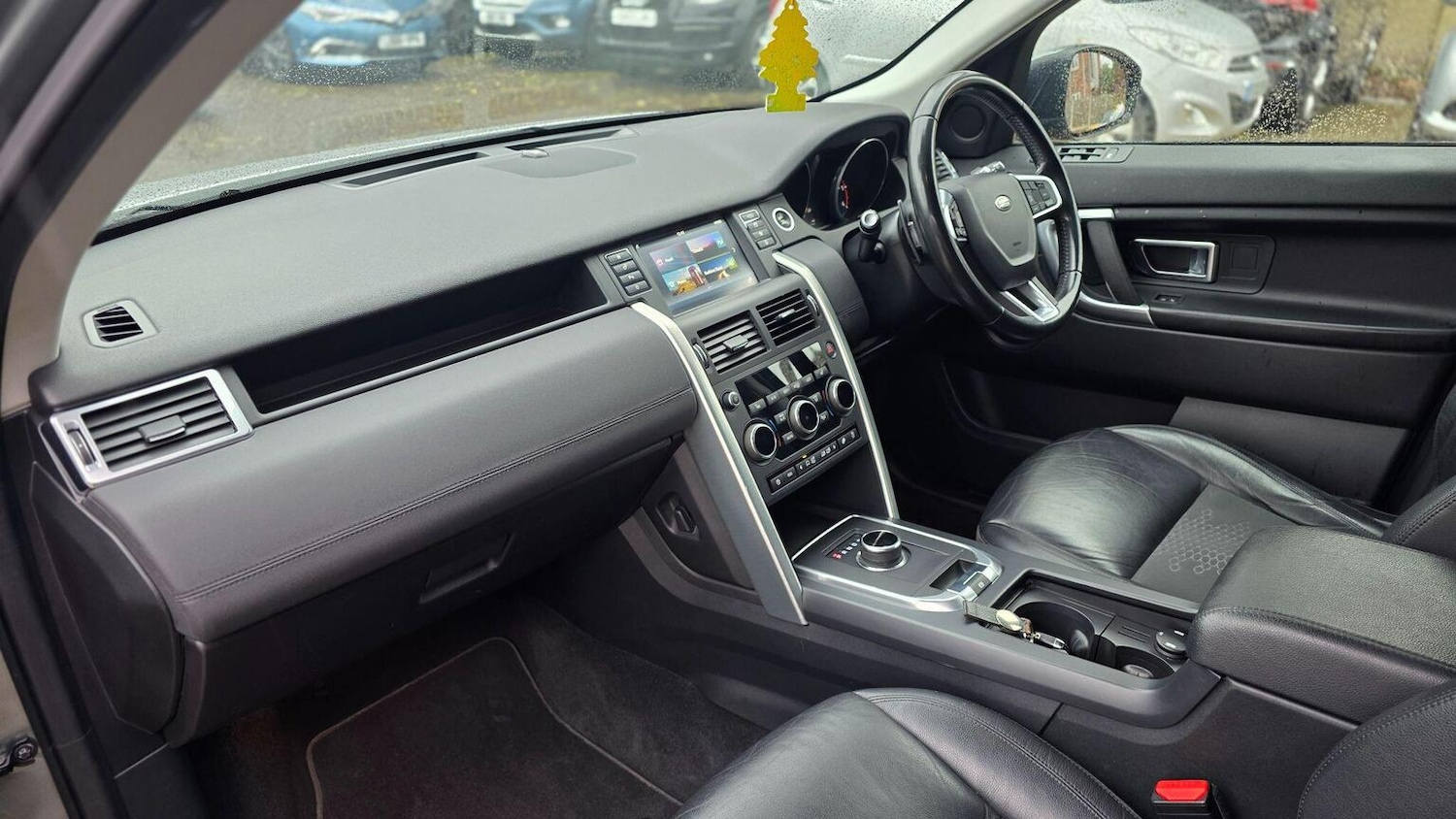 Used Land Rover Discovery Sport 2017 for sale - 77701063: Photo 23