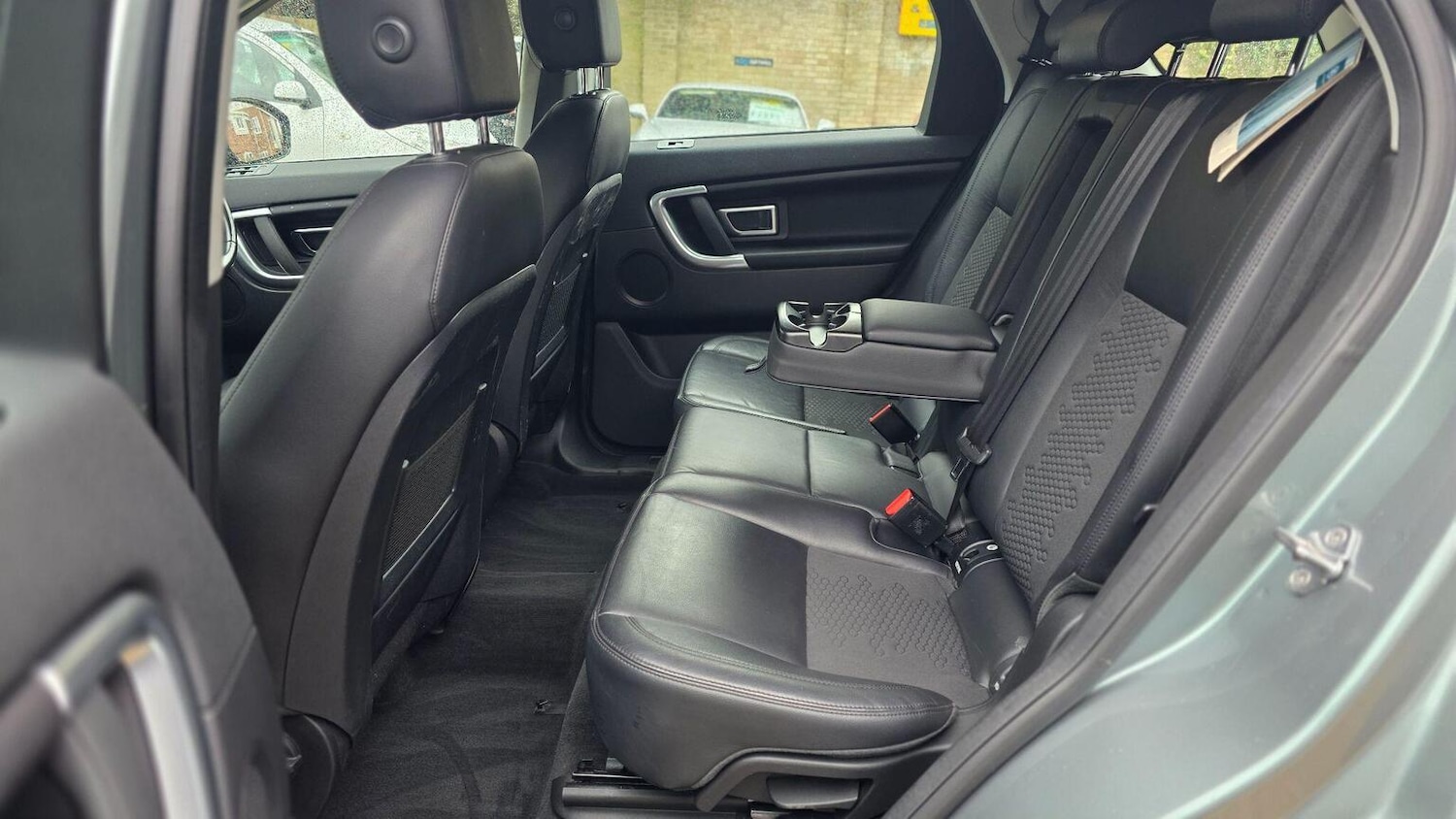 Used Land Rover Discovery Sport 2017 for sale - 77701063: Photo 28