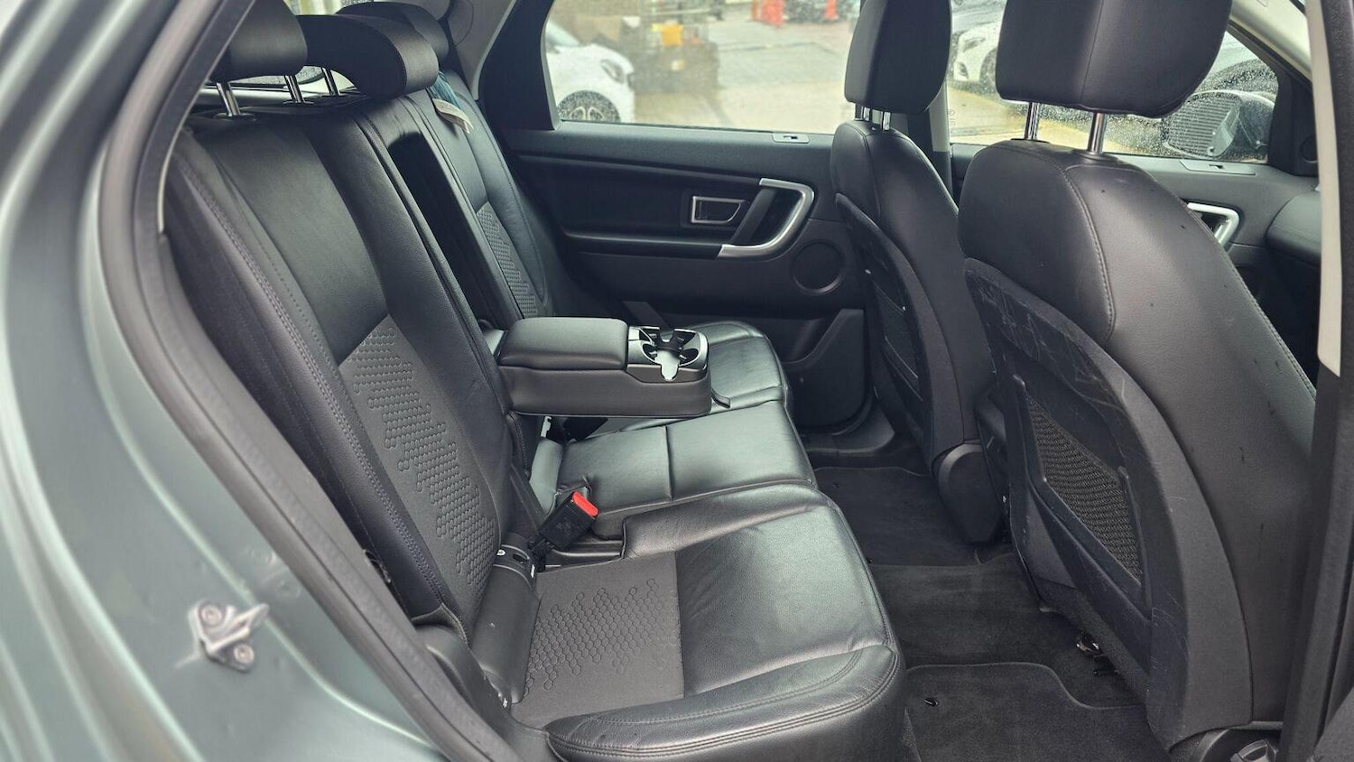 Used Land Rover Discovery Sport 2017 for sale - 77701063: Photo 38