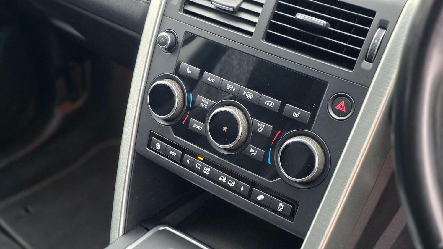 Used Land Rover Discovery Sport 2017 for sale - 77701063: Photo 45