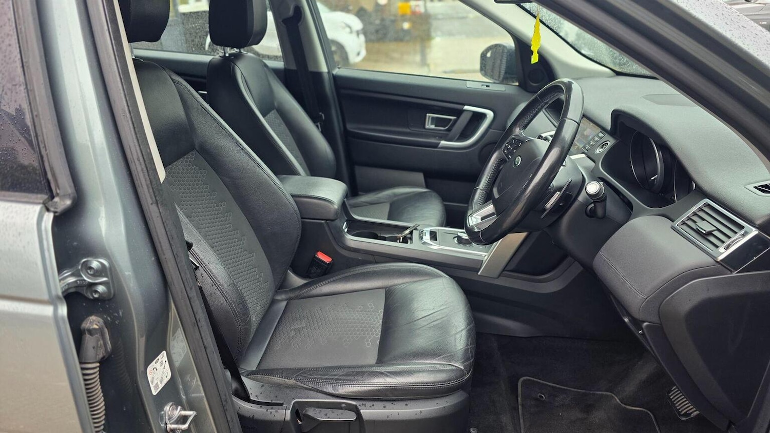 Used Land Rover Discovery Sport 2017 for sale - 77701063: Photo 47