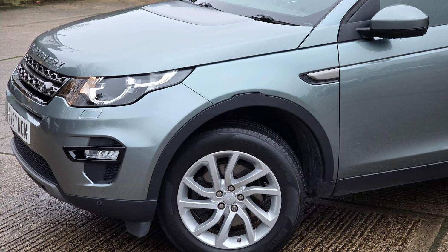 Used Land Rover Discovery Sport 2017 for sale - 77701063: Photo 69